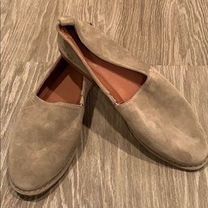 Frye Loafers Size 8 B shooter